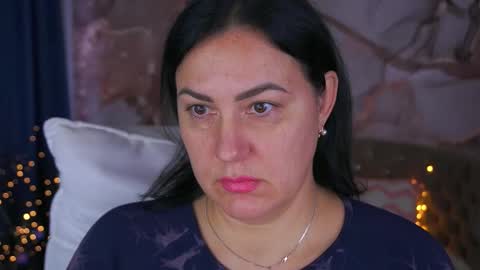 Zafiramoonn online show from November 2025 07:53:02 AM