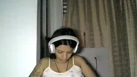 Snapshot of zafiro_rubi chatting on June 2026 01:01:02 PM Zafiro online show from June 2026 01:01:02 PM