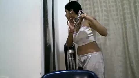 Snapshot of zafiro_rubi chatting on June 2026 12:03:01 PM Zafiro online show from June 2026 12:03:01 PM