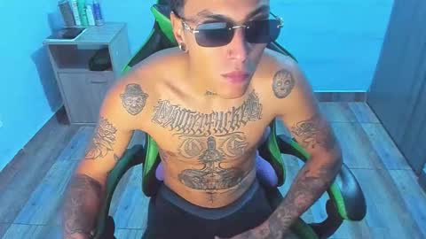 BiG Zafiro online show from December 2025 12:10:01 PM