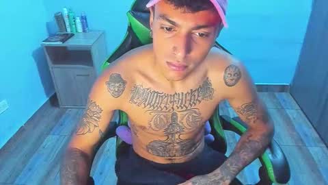 BiG Zafiro online show from December 2025 12:44:02 PM