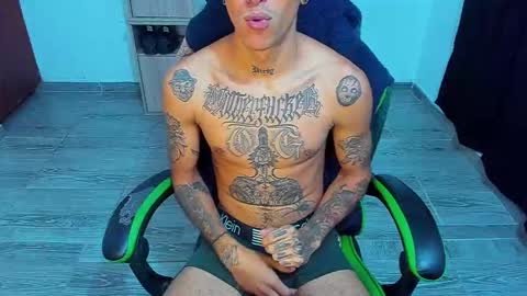 BiG Zafiro online show from March 2026 12:01:02 PM