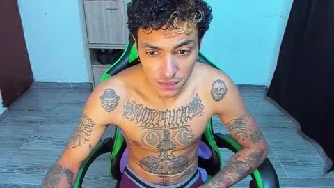 BiG Zafiro online show from March 2026 12:53:02 PM