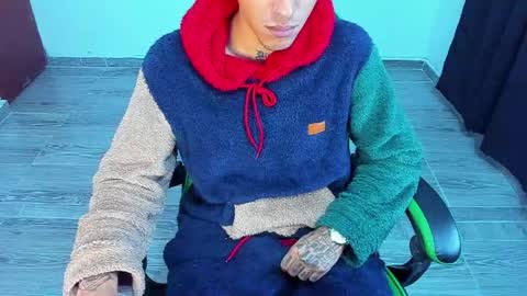 BiG Zafiro online show from April 2026 11:48:01 AM