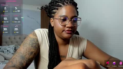 Snapshot of zahra_rose chatting on April 2026 02:51:02 AM zahra_rose online show from April 2026 02:51:02 AM