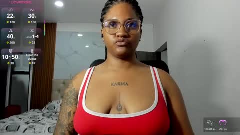 Snapshot of zahra_rose chatting on April 2026 01:47:01 AM zahra_rose online show from April 2026 01:47:01 AM