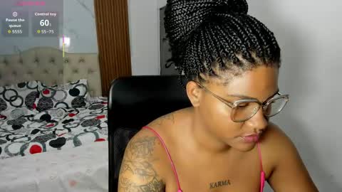 Snapshot of zahra_rose chatting on May 2026 08:47:02 PM zahra_rose online show from May 2026 08:47:02 PM