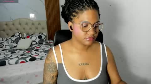Snapshot of zahra_rose chatting on May 2026 08:50:02 PM zahra_rose online show from May 2026 08:50:02 PM