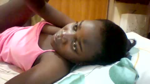 Snapshot of zainxxxx chatting on February 2025 11:55:01 AM zainxxxx online show from February 2025 11:55:01 AM