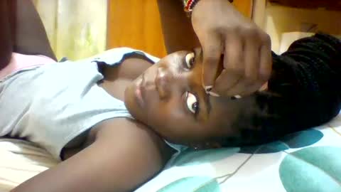 Snapshot of zainxxxx chatting on February 2025 12:24:01 PM zainxxxx online show from February 2025 12:24:01 PM