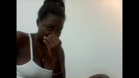 Snapshot of zainxxxx chatting on February 2026 07:42:02 PM zainxxxx online show from February 2026 07:42:02 PM