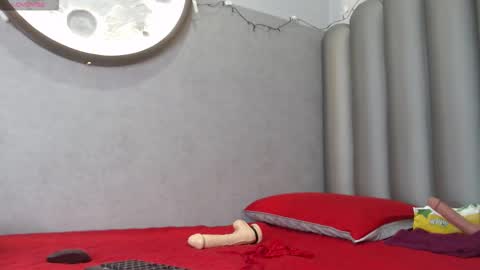 Zaira online show from December 2025 03:26:02 AM