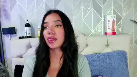 Snapshot of zaira_bonny chatting on July 2026 09:08:01 PM Zaira Bonny online show from July 2026 09:08:01 PM
