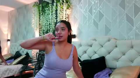 Snapshot of zaira_bonny chatting on July 2026 03:30:02 PM Zaira Bonny online show from July 2026 03:30:02 PM