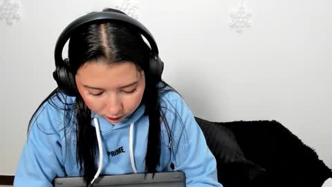 Snapshot of zammii69 chatting on February 2026 03:37:02 PM zammii69 online show from February 2026 03:37:02 PM