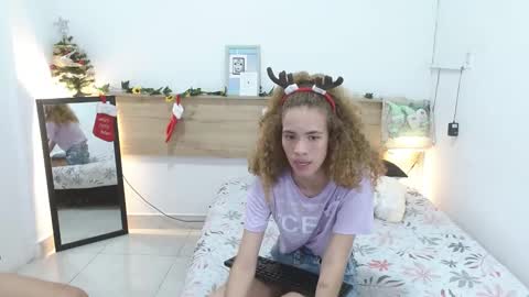 Zamu online show from December 2024 11:40:01 PM