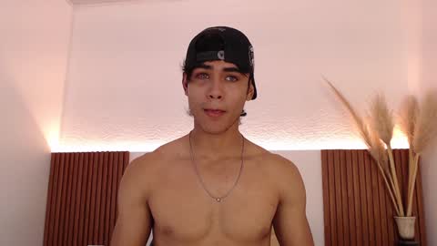 Zander online show from December 2024 02:11:02 PM