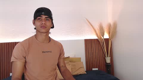 Zander online show from December 2024 02:17:02 PM