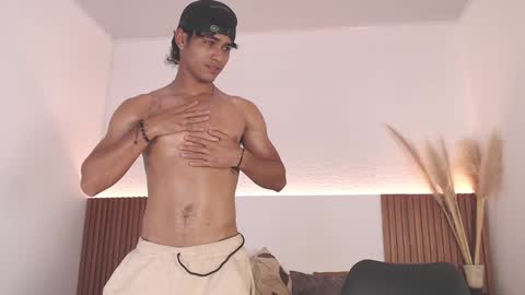 Zander online show from December 2024 07:57:01 PM