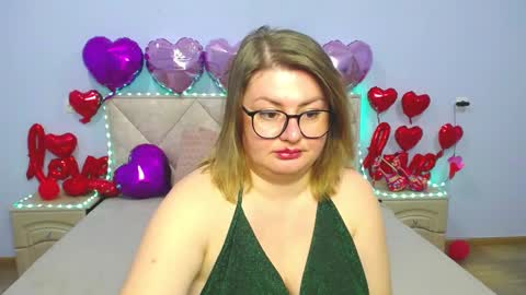 zannadreil online show from February 2025 01:48:02 AM