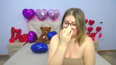 zannadreil online show from March 2025 11:24:02 PM