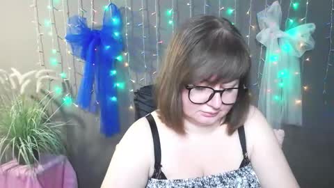 zannadreil online show from December 2025 08:07:02 PM