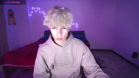 Tiiago Mallz online show from December 2024 05:48:01 AM