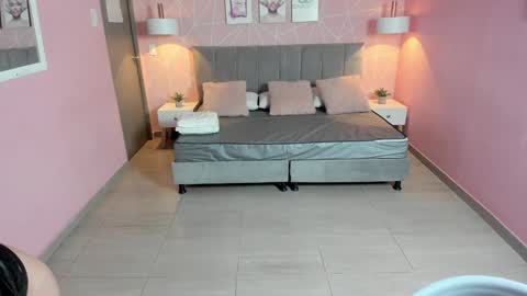 Zara Sweet  online show from January 2025 12:42:01 PM