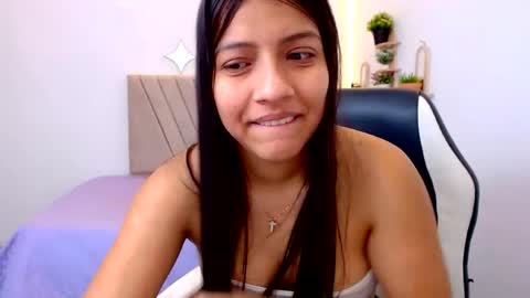 Snapshot of zara_cute18 chatting on June 2026 12:20:01 PM Zara online show from June 2026 12:20:01 PM