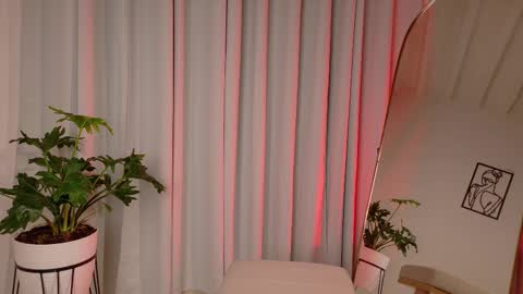 Zara Nova online show from February 2026 01:02:02 AM