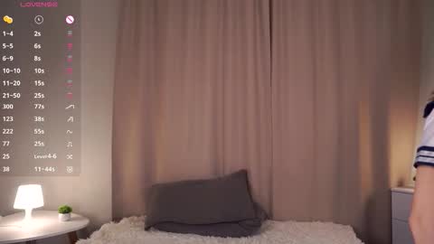 Criss  online show from November 2025 05:33:02 PM