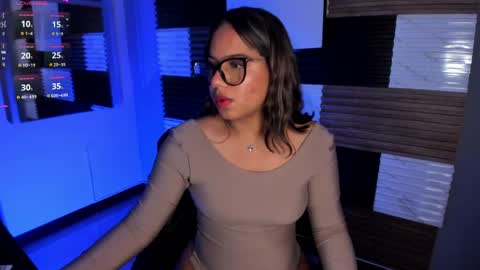 zarablazze_ online show from May 2026 07:11:02 PM