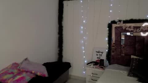 Snapshot of zaracollinx chatting on December 2024 12:31:02 AM Zara online show from December 2024 12:31:02 AM