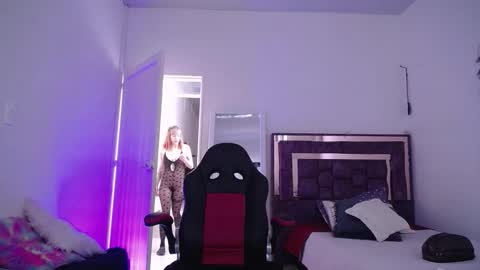 Snapshot of zaracollinx chatting on October 2025 06:13:02 PM Zara online show from October 2025 06:13:02 PM