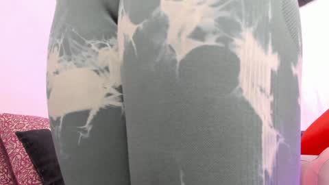 Zara . online show from January 2025 12:02:02 PM