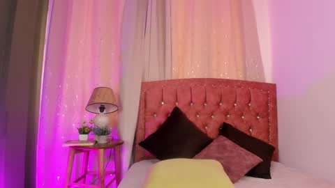 Zara . online show from September 2025 04:09:02 PM