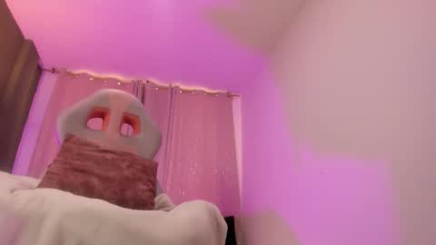 Zara . online show from February 2026 01:04:02 PM