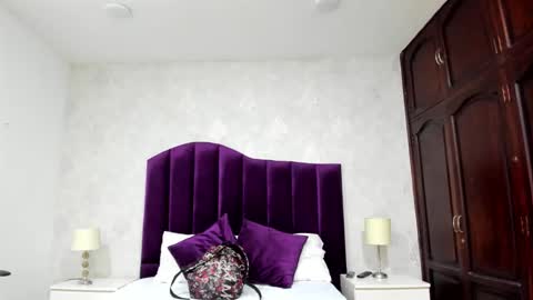 Zarah Andrews online show from January 2026 11:56:02 AM