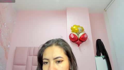 Zarah  online show from September 2025 11:18:02 PM