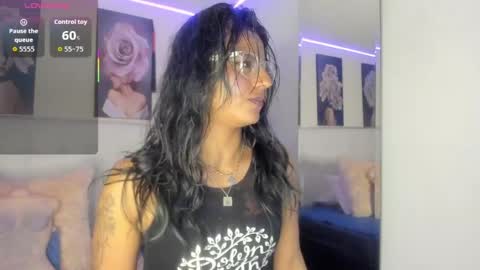 Zarah online show from May 2026 07:43:02 PM