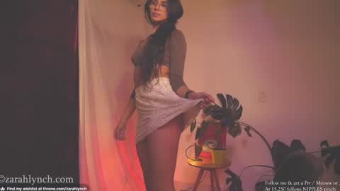 Miss Lynch   Next show  2911 online show from February 2025 12:49:01 AM