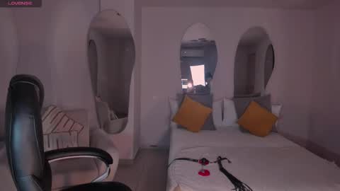 Snapshot of zarakafruni chatting on February 2026 04:51:02 AM Zara online show from February 2026 04:51:02 AM