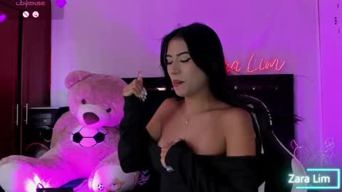 Zara Lim  online show from September 2025 06:55:01 PM