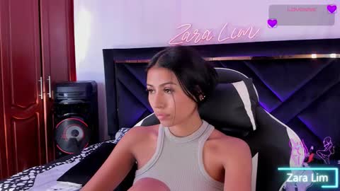 Zara Lim  online show from October 2025 08:53:02 PM