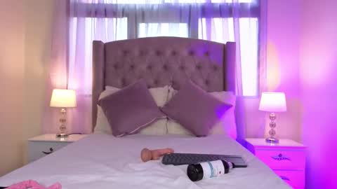 ZaraQuiinn online show from October 2025 02:13:02 PM