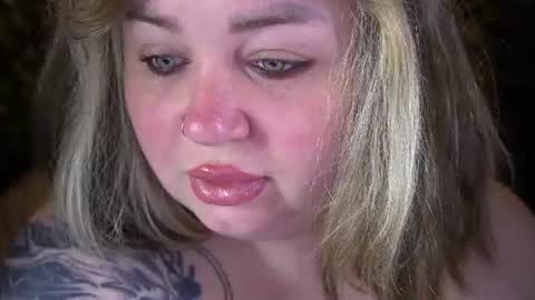 Snapshot of zarareign_ chatting on July 2026 07:35:02 PM Lola online show from July 2026 07:35:02 PM