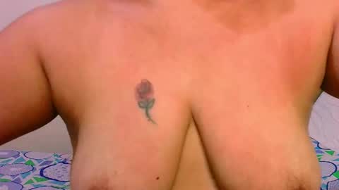 Snapshot of zaray_45bella chatting on January 2026 10:41:02 PM zaray online show from January 2026 10:41:02 PM