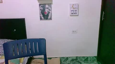 Snapshot of zaray_45bella chatting on February 2026 09:55:01 PM zaray online show from February 2026 09:55:01 PM