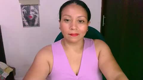 Snapshot of zaray_45bella chatting on February 2026 10:41:02 PM zaray online show from February 2026 10:41:02 PM