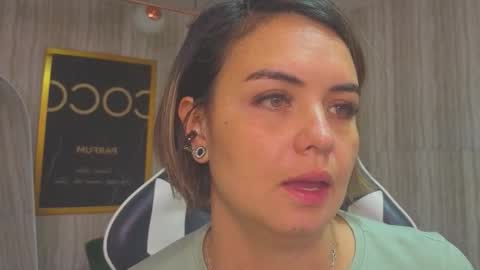 Isabella online show from February 2026 12:32:01 PM